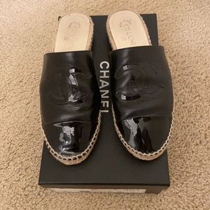 CHANEL Cruise 18 espadrille mule